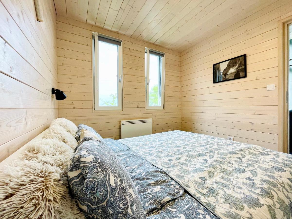 Wine & Space Lodge At Lake Balaton Балатонлеле Екстериор снимка